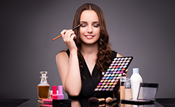 Professional Makeup Artist Courses In Mumbai
